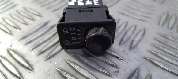Nissan Primera Headlight level height control switch