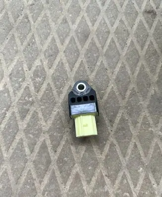 Toyota RAV 4 (XA30) Airbag deployment crash/impact sensor 8983133020 70344CW0R
