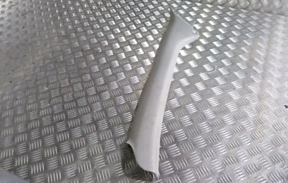 Honda Civic (A) pillar trim 84151S6A