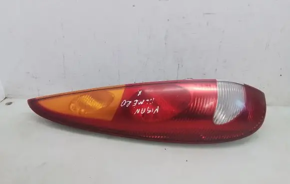 Nissan Almera Tino Rear/tail lights