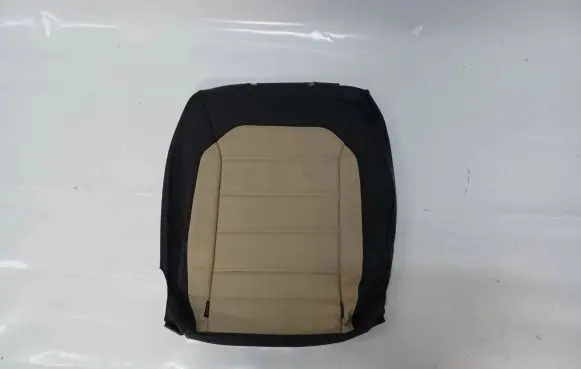 Volkswagen Multivan T5 Seat trim 7E5883805CF