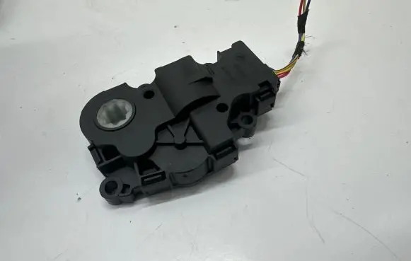 BMW X3 G01 Air flap motor/actuator T52579A