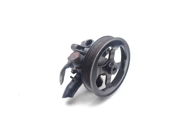 Citroen C-Crosser Power steering pump D1111637