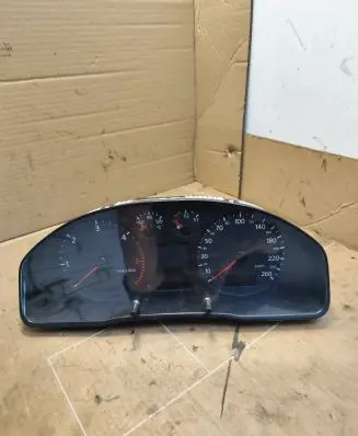 Audi A4 S4 B5 8D Speedometer (instrument cluster) 8D0920900M 09053479801