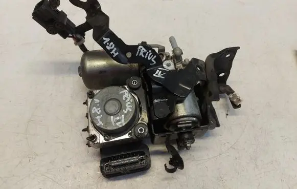 Toyota Prius (XW50) ABS Pump 113040-41030