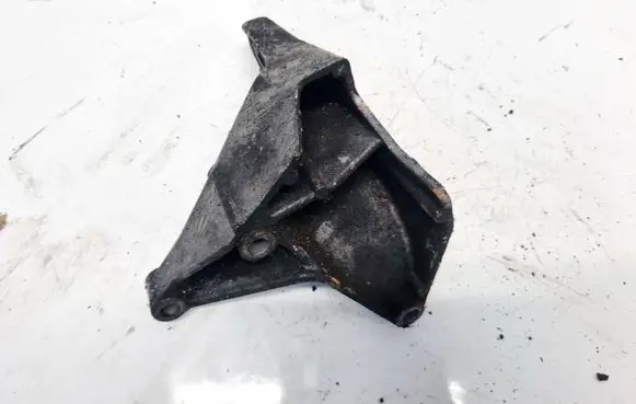 Volkswagen II LT Engine mounting bracket 074199308