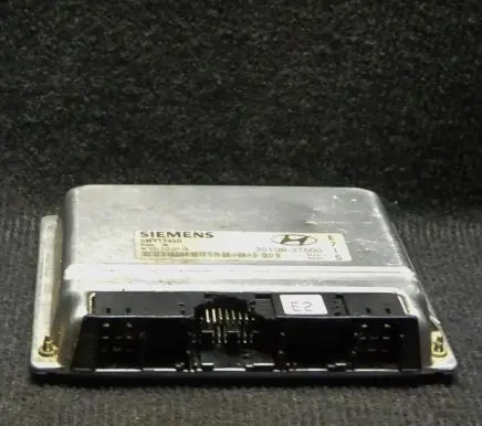 Hyundai Santa Fe Engine control unit/module 39108375005WY1245D