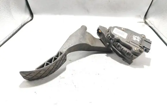 Volkswagen New Beetle Accelerator throttle pedal 1J1721503H 6PV00777001