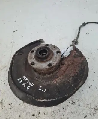 Audi A6 Allroad C5 Rear wheel hub
