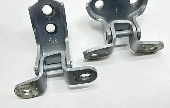 Toyota Yaris Cross Front door hinge set ES03