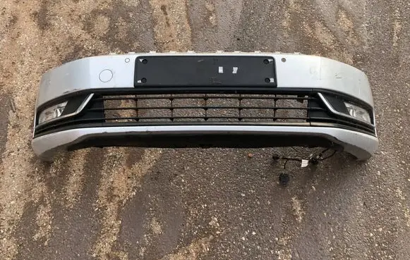Volkswagen PASSAT B7 Front bumper 3AA807221