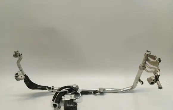 Porsche Taycan 9J1 Air conditioning (A/C) expansion valve 4m0816682e