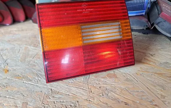 Volkswagen PASSAT B4 Tailgate rear/tail lights 3A9945107
