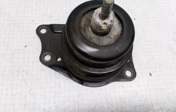 Skoda Fabia Mk1 (6Y) Engine mount bracket 6Q0199262AF