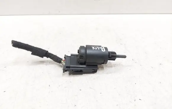 Audi A3 S3 8P Brake pedal sensor switch 3B0945511A 19322007