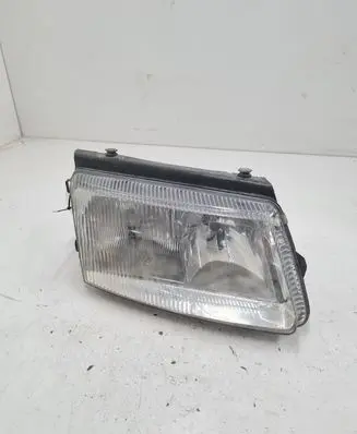 Volkswagen PASSAT B5 Headlight/headlamp