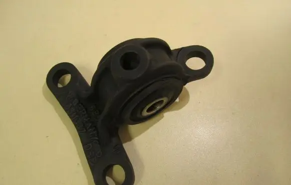 Audi 100 200 5000 C3 Other rear suspension part 4A0511337