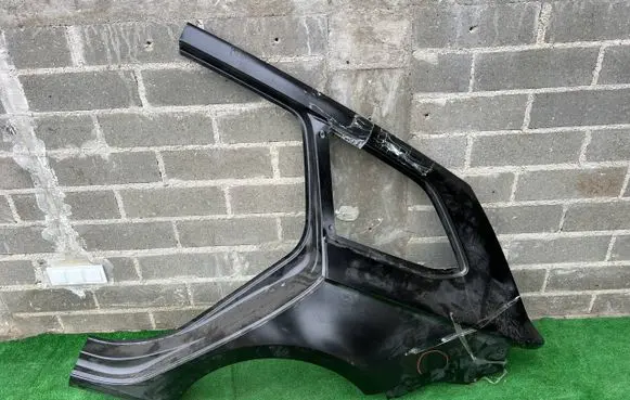 Seat Leon (5F) Rear arch 