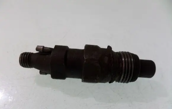 Peugeot 406 Fuel injector KCA17S42