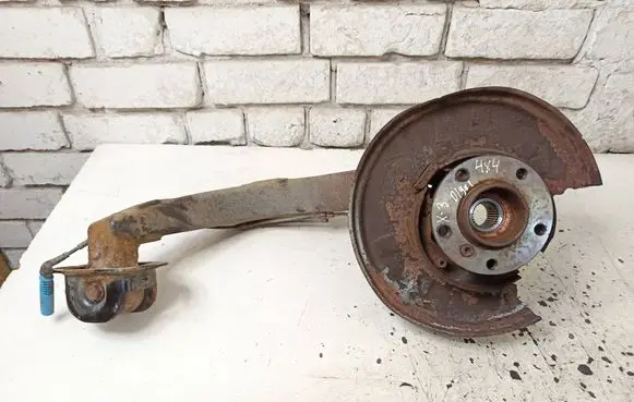 BMW X3 E83 Rear wheel hub 3413252