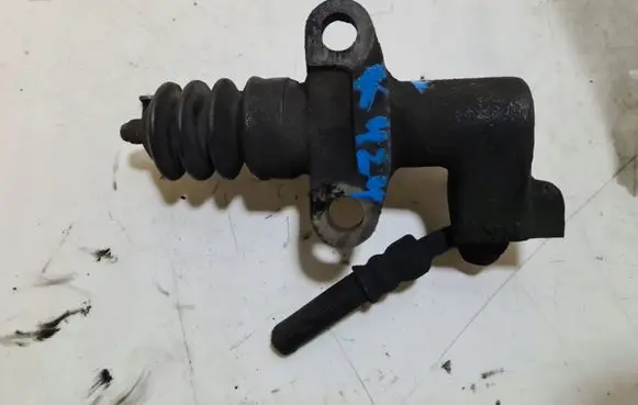 Nissan Cab Star Clutch slave cylinder 