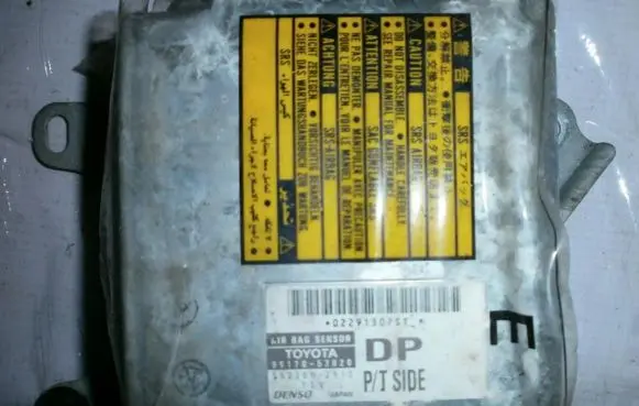 Lexus IS 200-300 Airbag control unit/module 8917053020 1523002914
