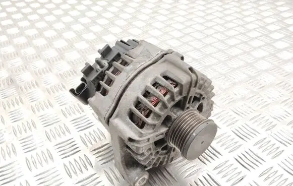 BMW X5 F15 Generator/alternator 8570675 2616716E FGN23S068
