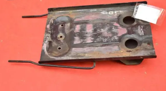 Suzuki Grand Vitara II Battery box tray 