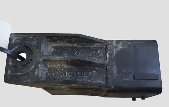 Ford C-MAX II Glow plug pre-heat relay 9666671780