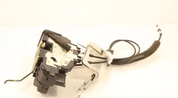 Nissan Murano Z50 Front door lock 5715