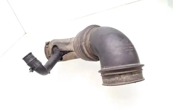 SsangYong Kyron Turbo air intake inlet pipe/hose 2372109062 6650101471