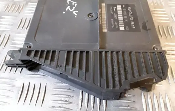 Mercedes-Benz E W210 Comfort/convenience module 2108203826 335626 5626T6D02E06