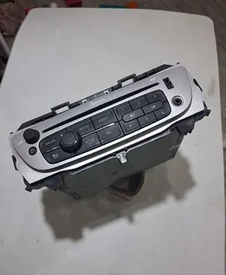 Renault Twingo II Radio/CD/DVD/GPS head unit 281155500R