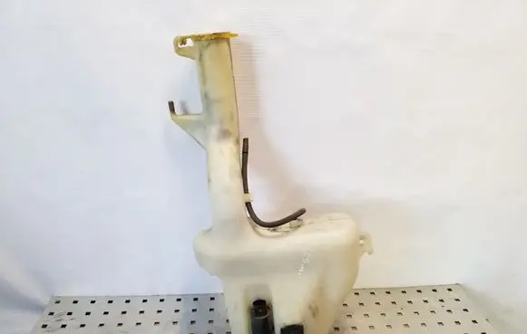 Chrysler Grand Voyager V Windshield washer fluid reservoir/tank 05113048AA