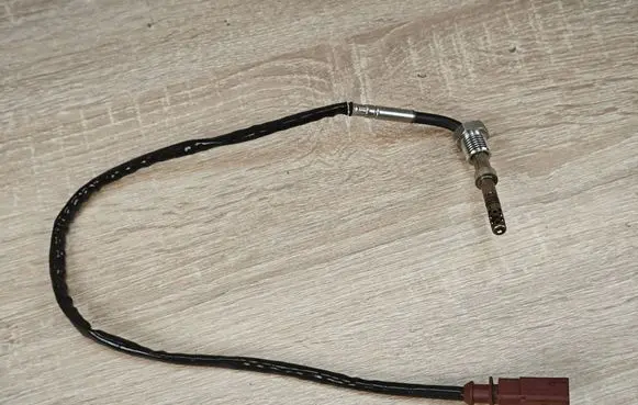 Exhaust gas temperature sensor