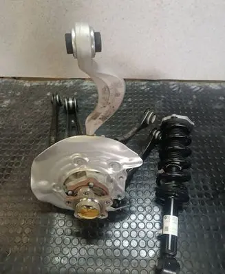 BMW X3 G01 Stub axle 6871030