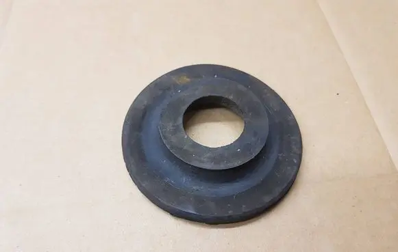 Audi A3 S3 A3 Sportback 8P Rear coil spring rubber mount 1K0512149B