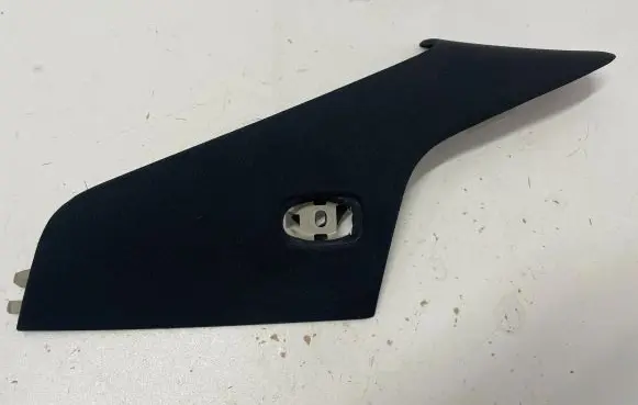 (C) pillar trim