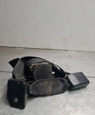 Nissan Primera Middle seatbelt (rear) 88842AV700 E9047062 904167062