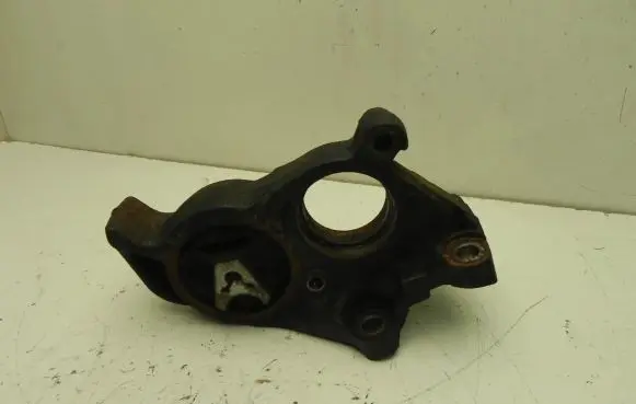 Peugeot 3008 II Engine mounting bracket 9651493280 VD8230