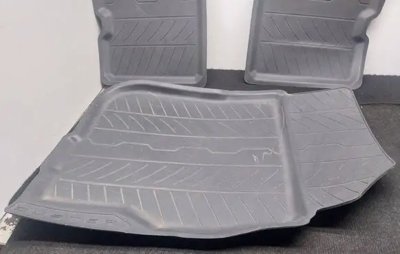 Dacia Duster Car floor mat set 8201452812