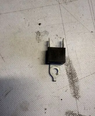 Nissan Leaf I (ZE0) Other relay 250022