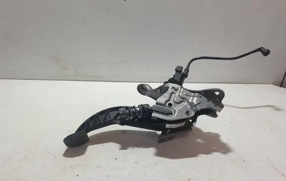 Volvo XC60 Clutch pedal 31423688 LHDCL313B 12015P02