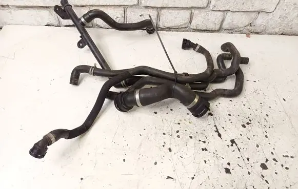 BMW 5 F10 F11 Coolant pipe/hose 