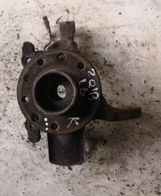 Opel Zafira B Front wheel hub