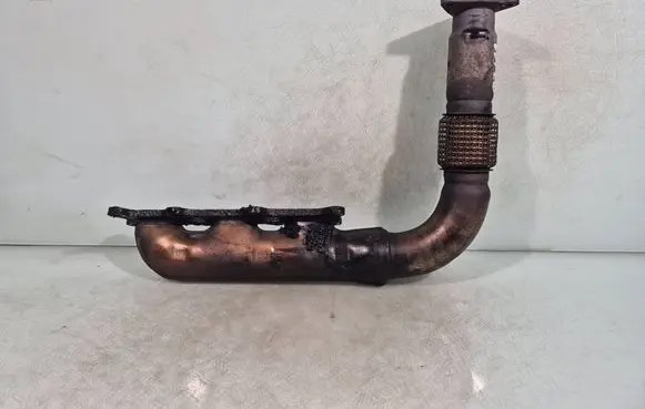 Audi Q7 4L Exhaust manifold 05925303