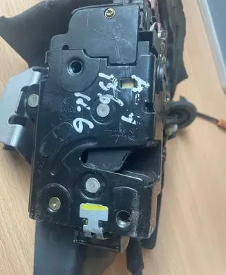 Audi A4 S4 B6 8E 8H Rear door lock