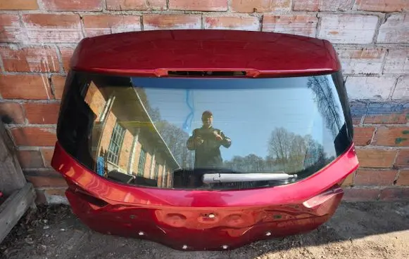 Ford Mondeo MK V Tailgate/trunk/boot lid