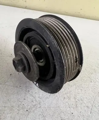 Toyota Yaris Generator/alternator belt tensioner
