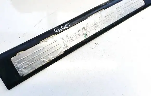Mercedes-Benz GL X164 Front sill trim cover a1646803435